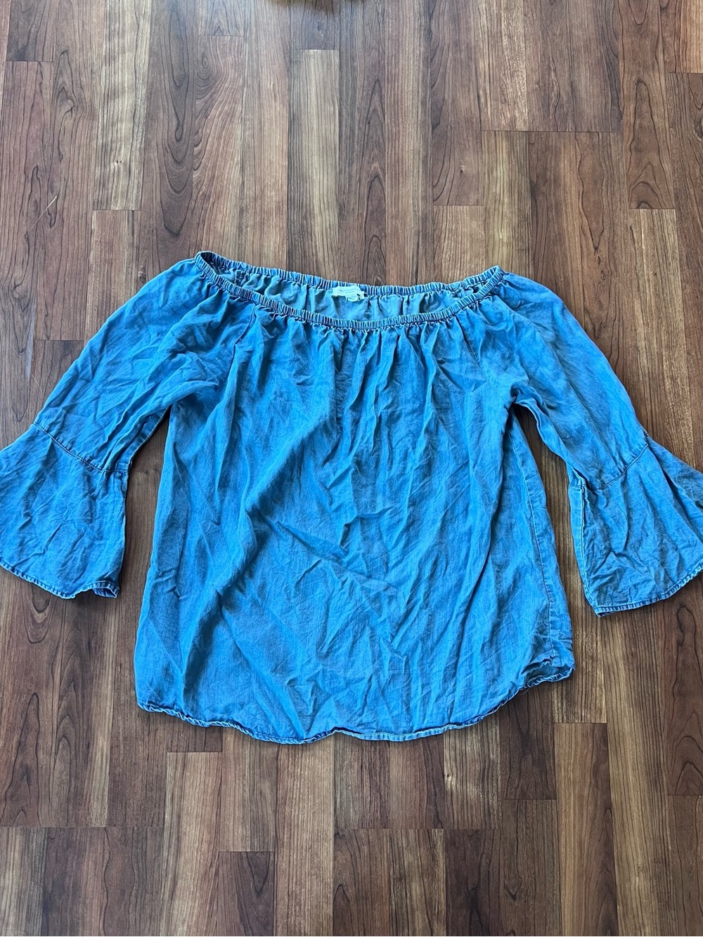 BeachLunchLounge Denim Look Off Shoulder Bell Sleeve Top XL
